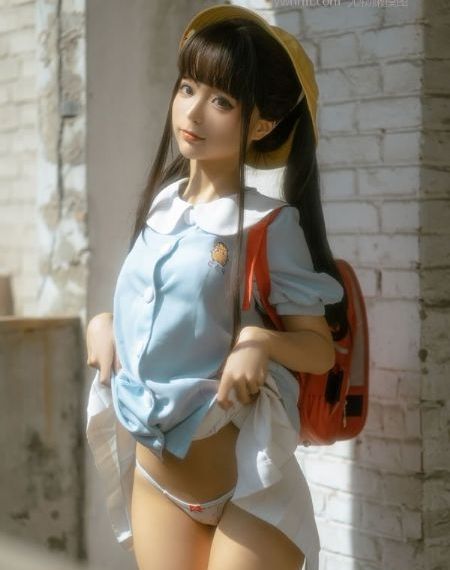 地下室偶像番剧sana第一集