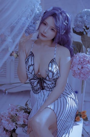 公交车揉捏大乳呻吟娇喘在线观看